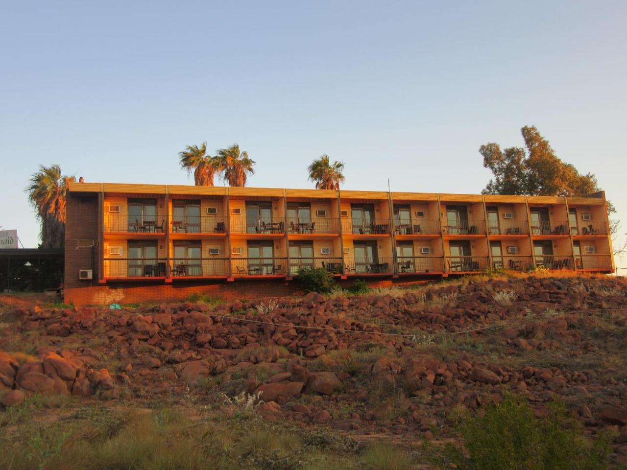 Dampier Mermaid Hotel Karratha Extérieur photo